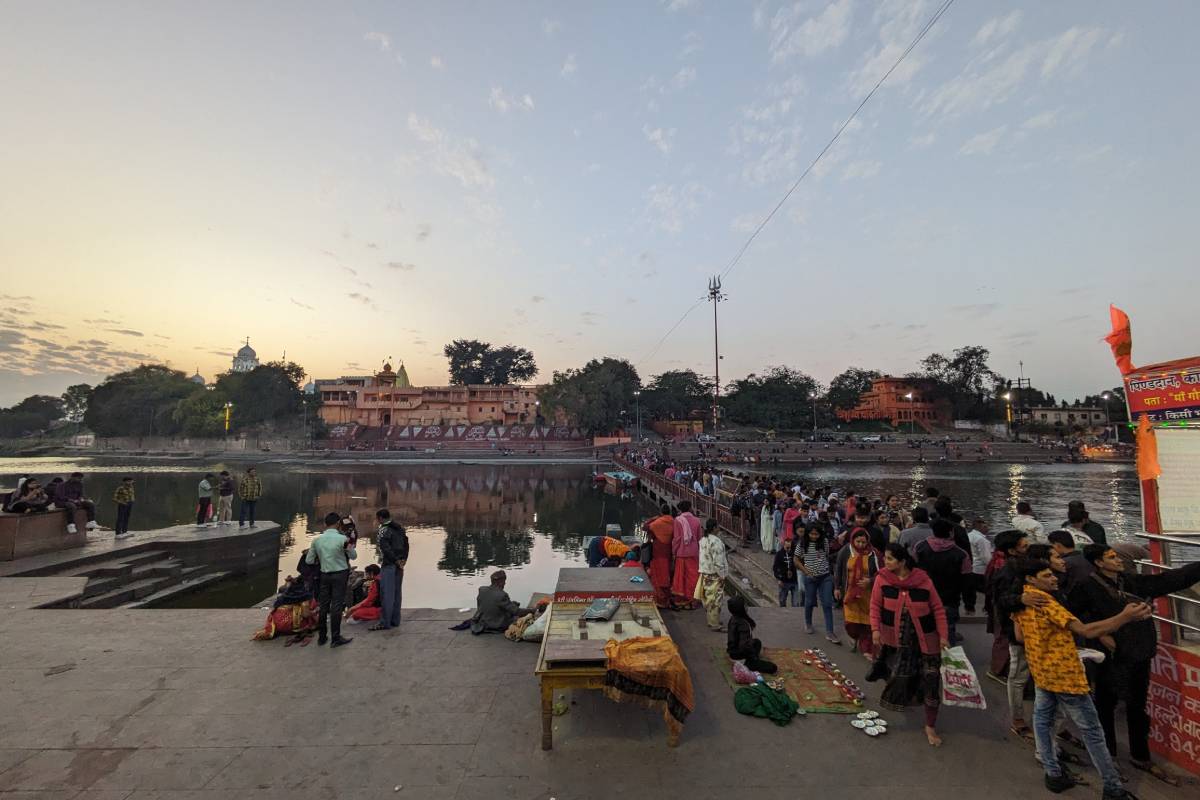 Navgraha Shanti Navgraha Shanti Pooja is a Vedic ritual performed to pacify the nine planets and mitigate their adverse influences on one's life. It aims to restore balance, enhance well-being, and bring prosperity and success.Learn more