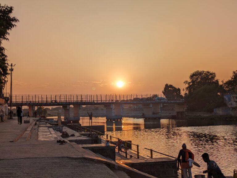 15 Best Places to visit in Ujjain. (Spiritual Temples & Attractions)